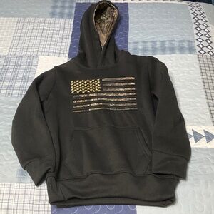 Boys camo American Flag black hoodie Size 5/6